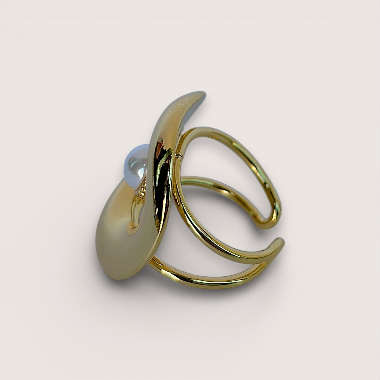 Anillo Perla Moderna