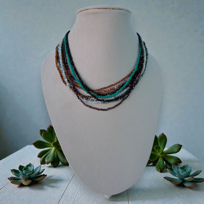 Collares de Piedras Naturales