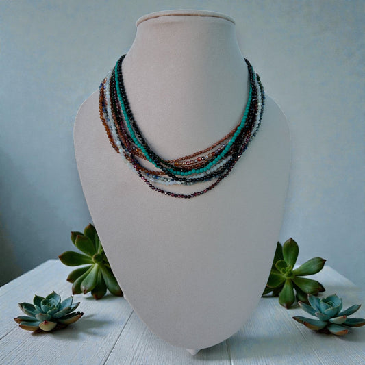 Collares de Piedras Naturales